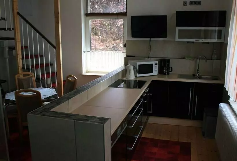 Hotelli Ferienwohnung Am Kurpark