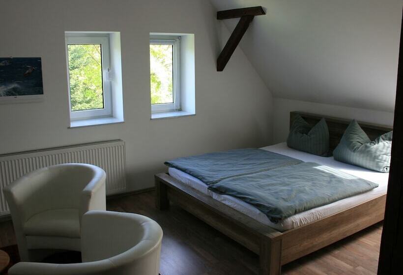 酒店 Ferienwohnung Am Kurpark