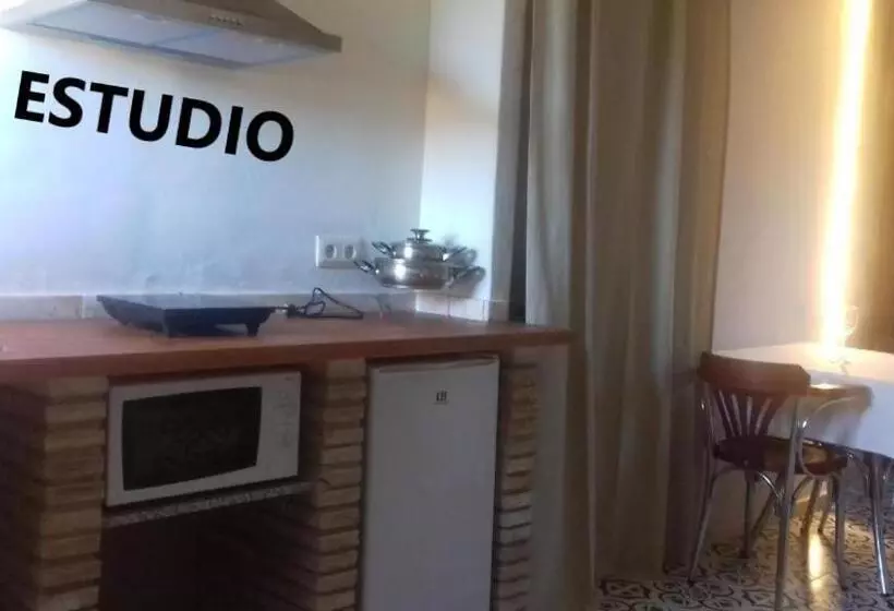 تختخواب و صبحانه Alojamientos La Casa De Piedra