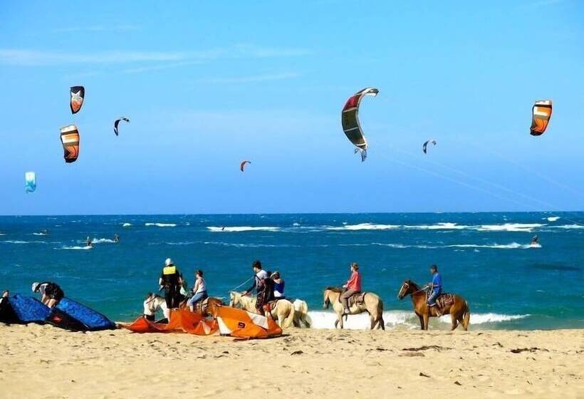 هتل Cabarete Town House