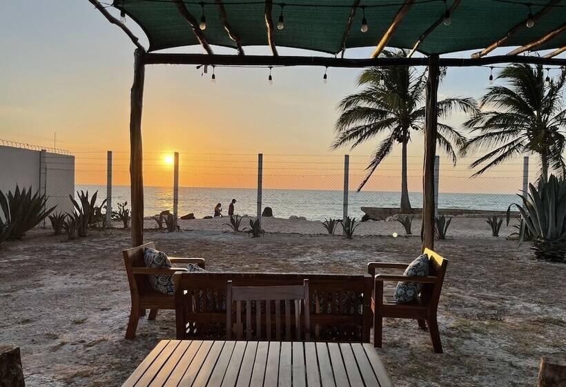 فندق Casa Bremar 3097   Only Adults