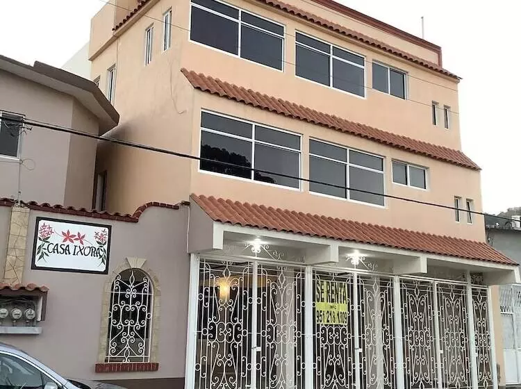 Hotelli Casa Ixora