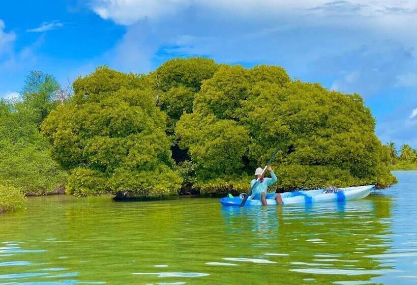 هتل Charming Holiday Lodge