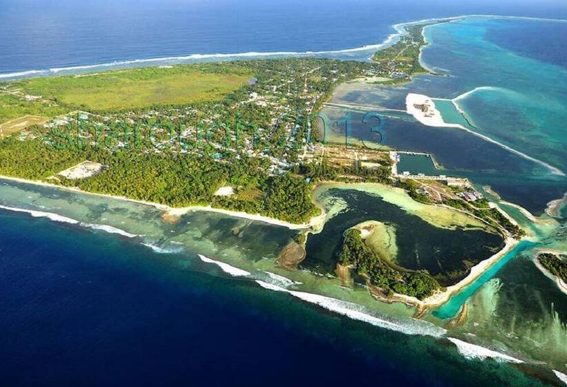 هتل Charming Holiday Lodge