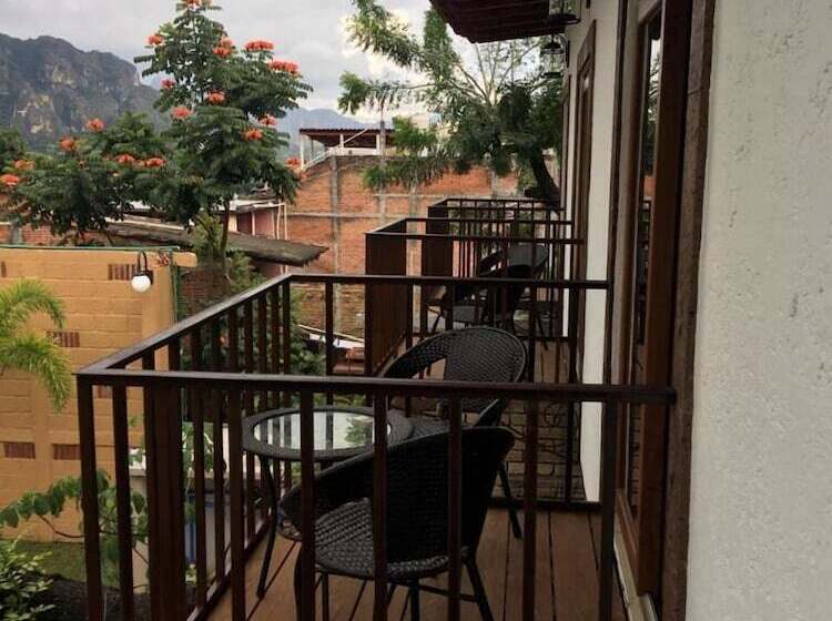 Otel Concierge Flor Y Canto