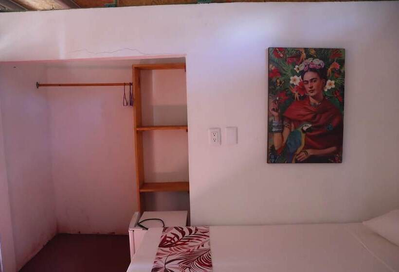 هتل Frida Paradise