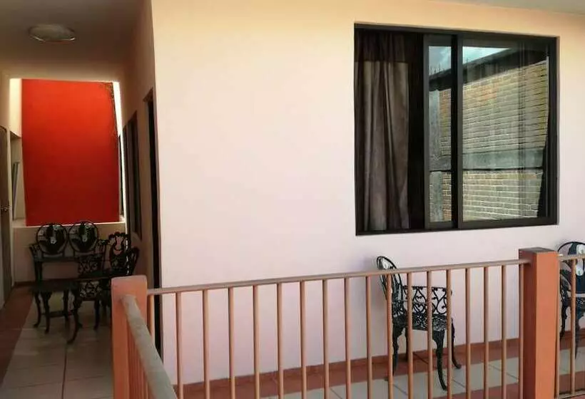 Hotelli Posada De Santa Rosa Bed And Breakfast