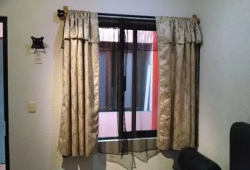 Hotelli Posada De Santa Rosa Bed And Breakfast