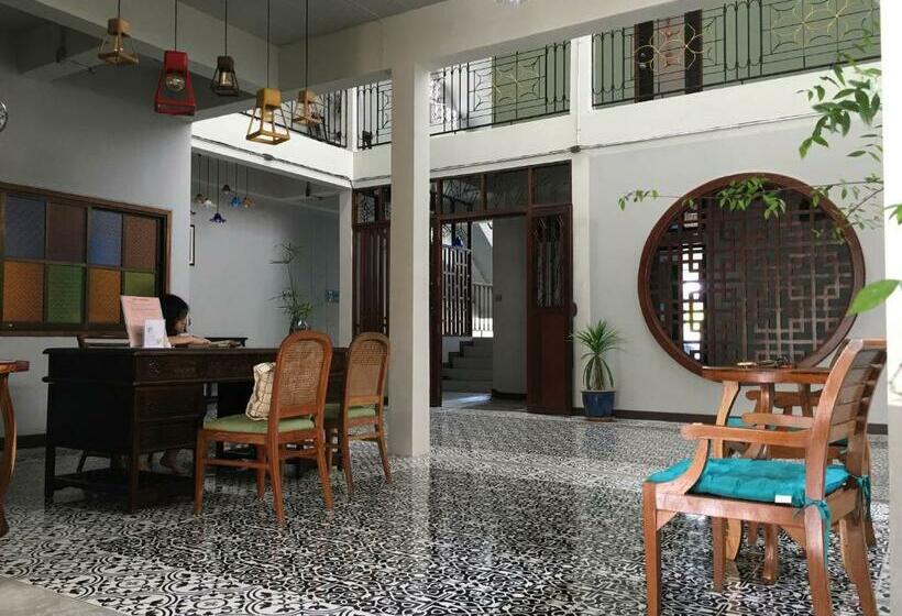 ホテル Thaimueang Boutique