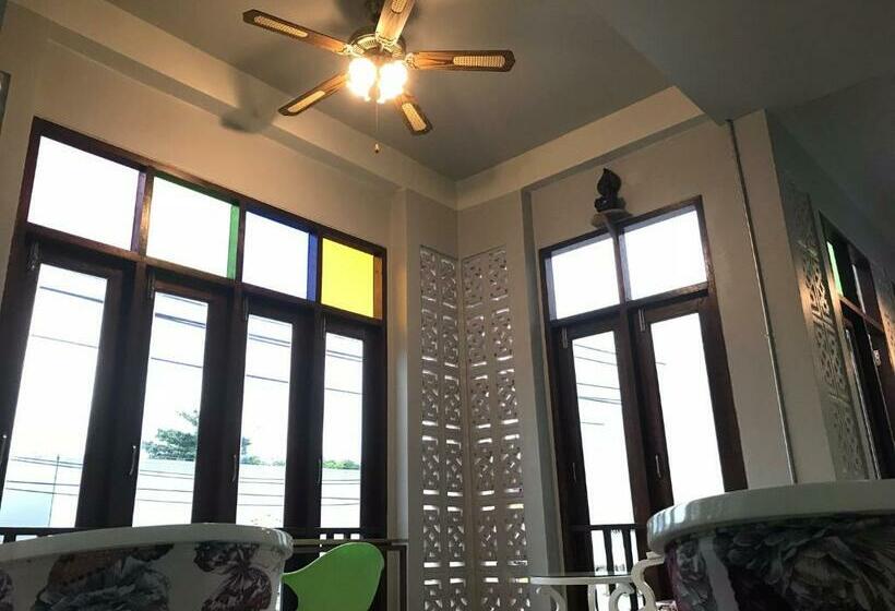 ホテル Thaimueang Boutique