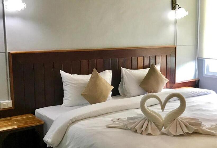 ホテル Thaimueang Boutique