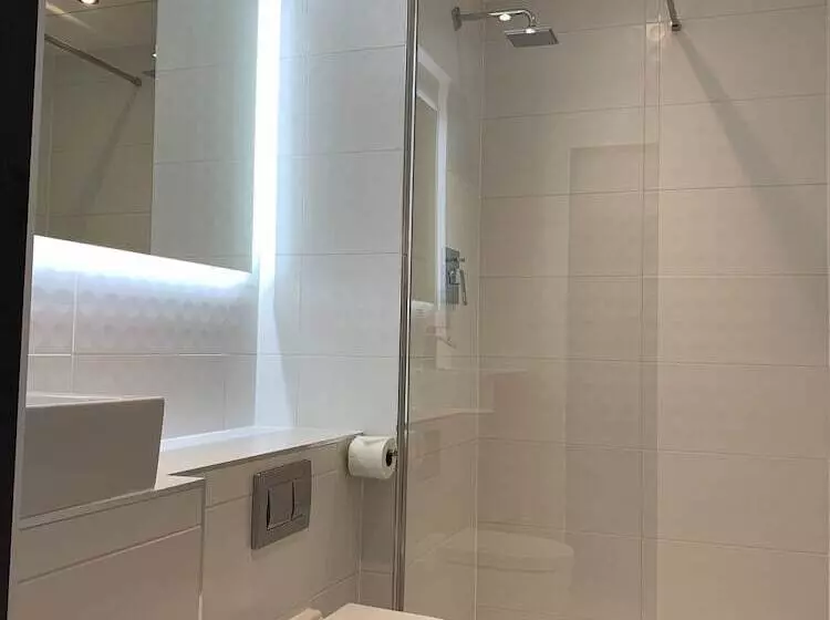 Motel Air Glasgow Airport