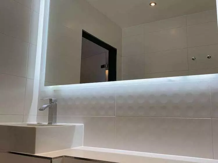 Motel Air Glasgow Airport