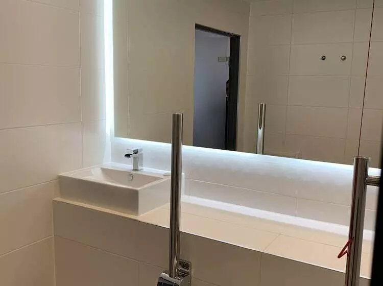 Motel Air Glasgow Airport