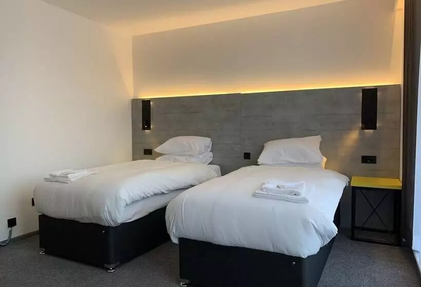 Motel Air Glasgow Airport