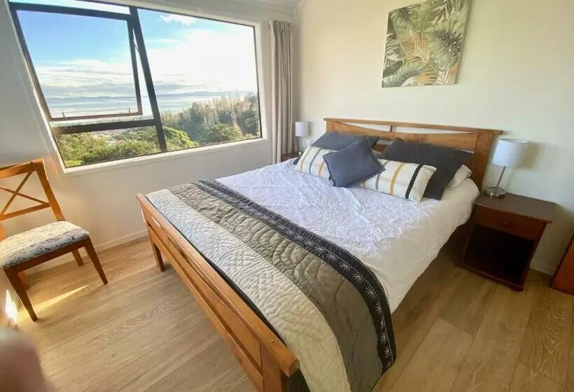 Aamiaismajoitus (B&B) Fantail Hill