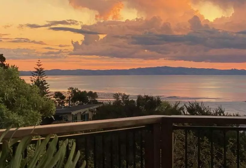 Aamiaismajoitus (B&B) Fantail Hill