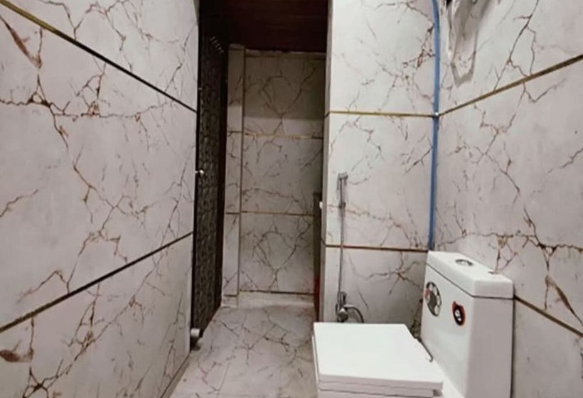 בית מלון כפרי Royal Vrindavan