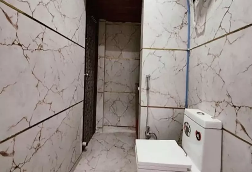 ホテル Royal Vrindavan