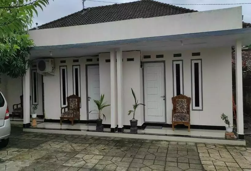 ペンション Astiti Ayu Kost 1