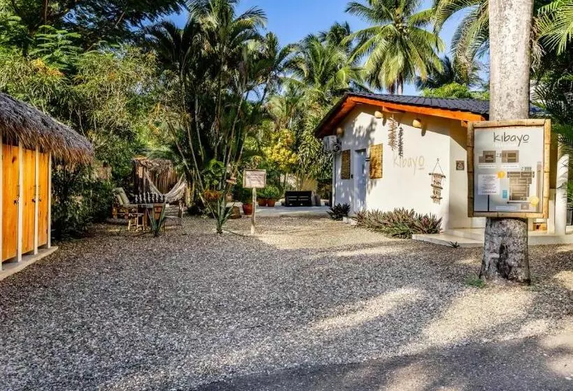 هتل Kibayo Lagoon Villa