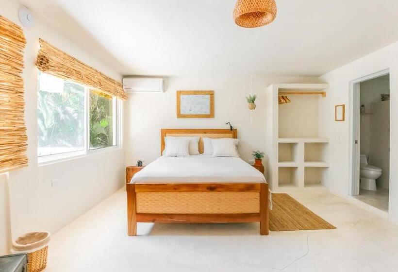 هتل Kibayo Lagoon Villa