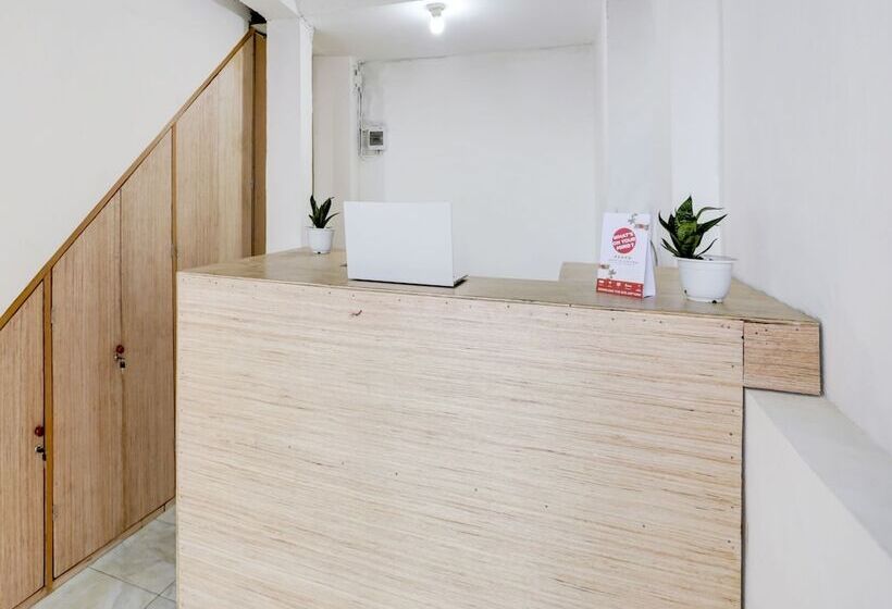 فندق Oyo 90756 Melasti Hills Room & Cafe