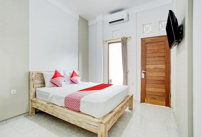 فندق Oyo 90756 Melasti Hills Room & Cafe