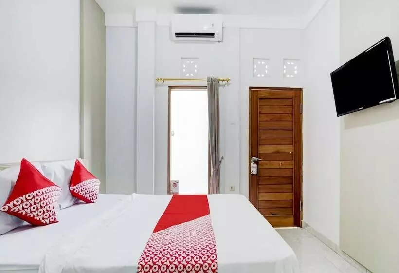 ホテル Oyo 90756 Melasti Hills Room & Cafe