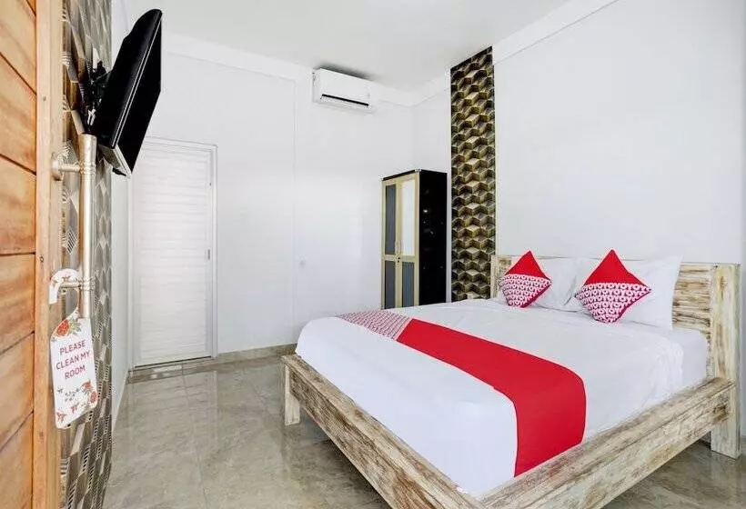 ホテル Oyo 90756 Melasti Hills Room & Cafe