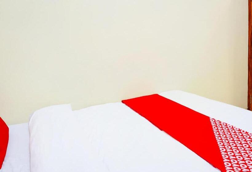 בית מלון כפרי Oyo Flagship 90723 Khalifi House Malang