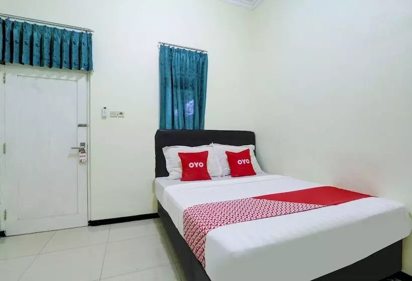 ホテル Capital O 90709 Djati Guest House