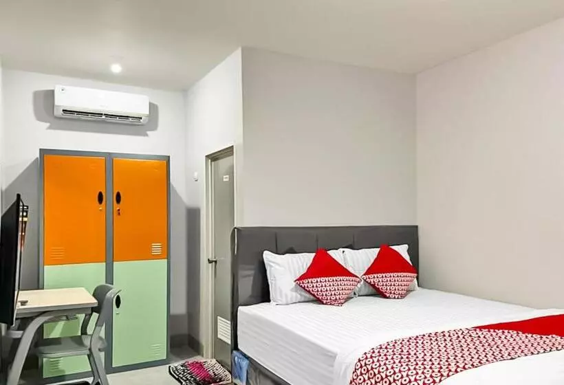 Hotelli Oyo 90708 Kbr Home