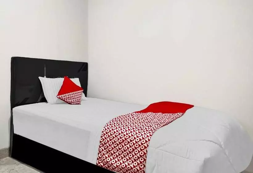 Hotelli Oyo 90708 Kbr Home