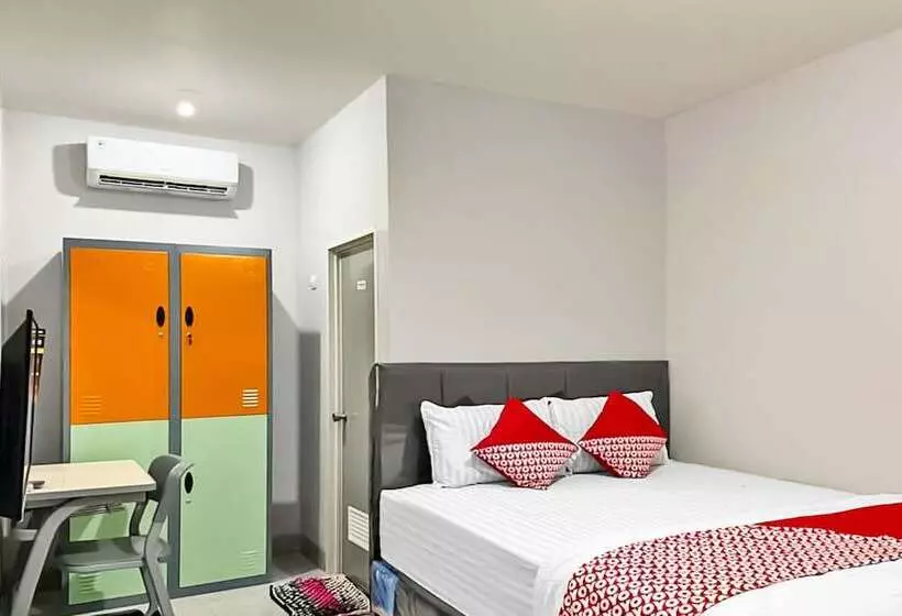 Hotelli Oyo 90708 Kbr Home