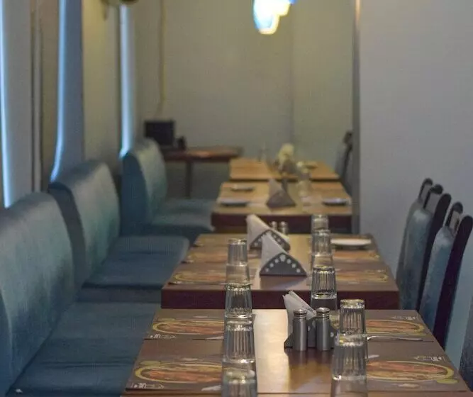 ホテル Seasons Inn