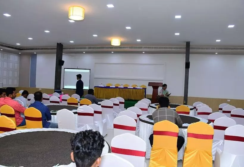 ホテル Seasons Inn