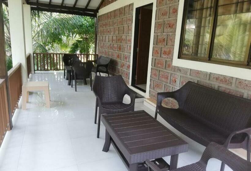 ペンション Verandah Solitude By The Sea Homestay