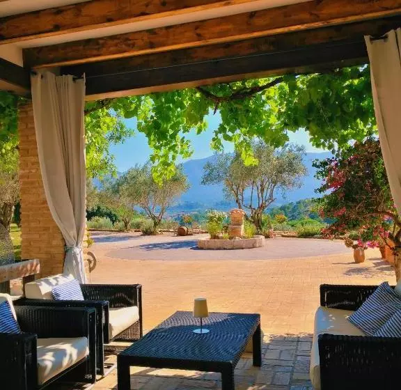 Сельский отель Castell De La Solana