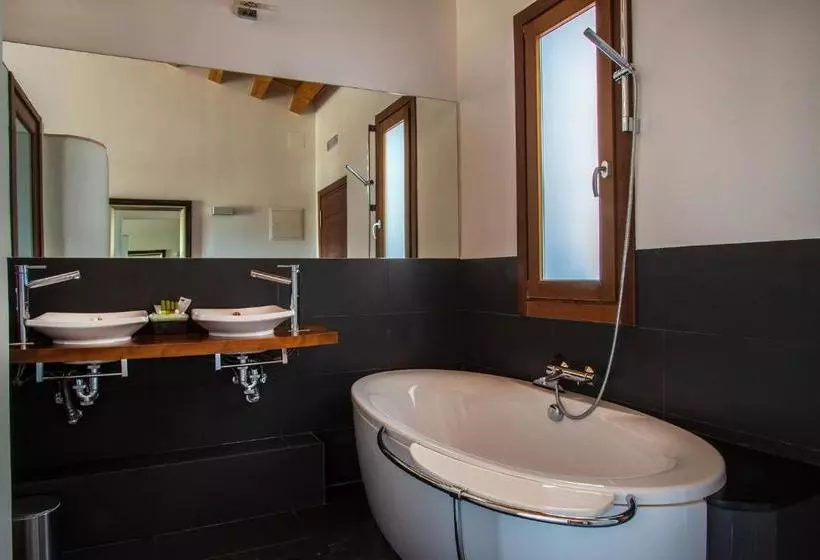 Сельский отель Castell De La Solana