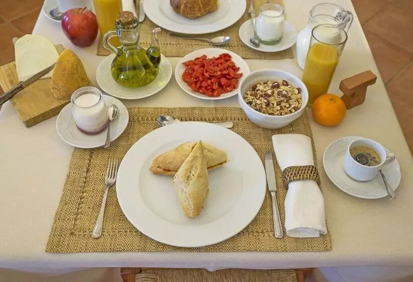 Lantligt Hotell Llucmaçanes Gran Agroturismo