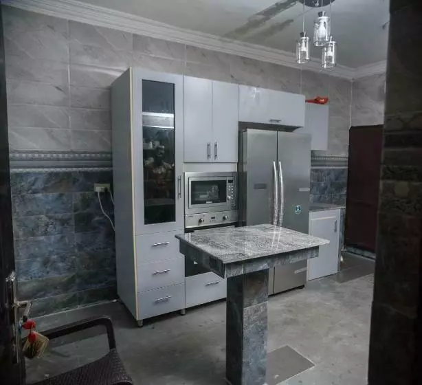 تختخواب و صبحانه E   Glisters Home