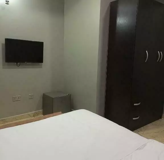 تختخواب و صبحانه E   Glisters Home