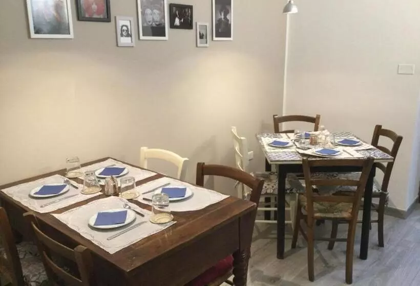 تختخواب و صبحانه La Casa Di Zoe Al Borgo