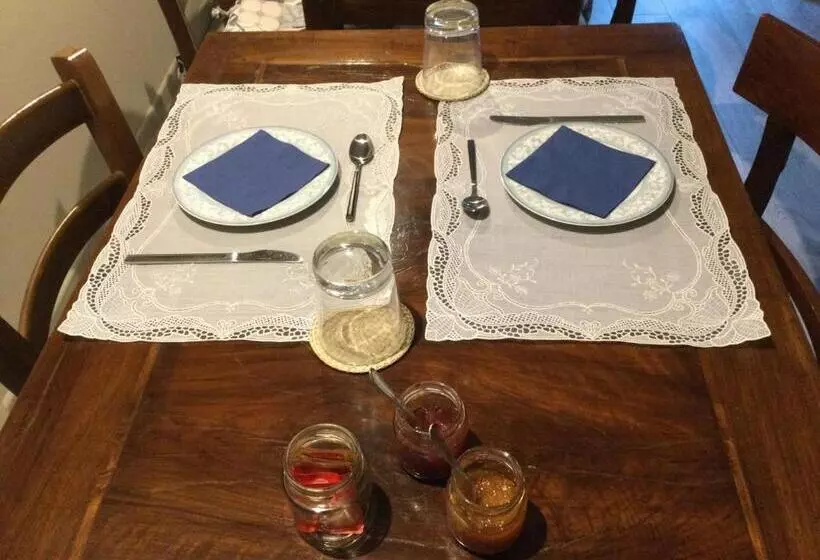 تختخواب و صبحانه La Casa Di Zoe Al Borgo