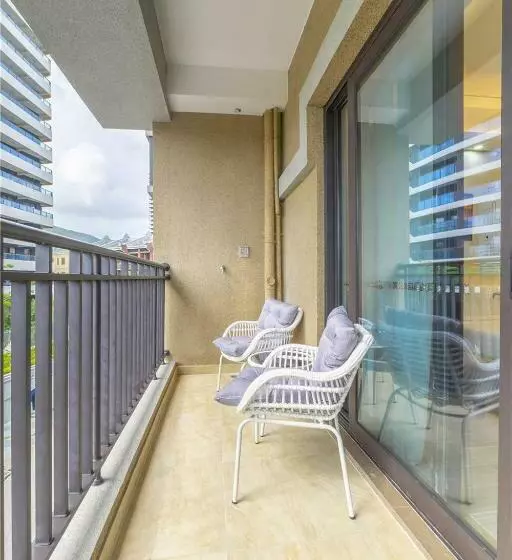 Alamona Hotel & Apartments