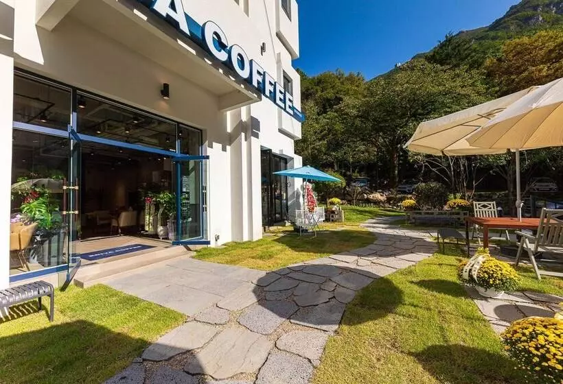 Hotelli Ever Miracle