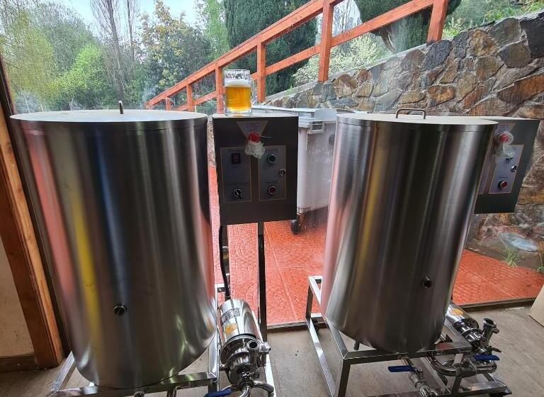 ペンション Cerveceria Y Hosteria Lican