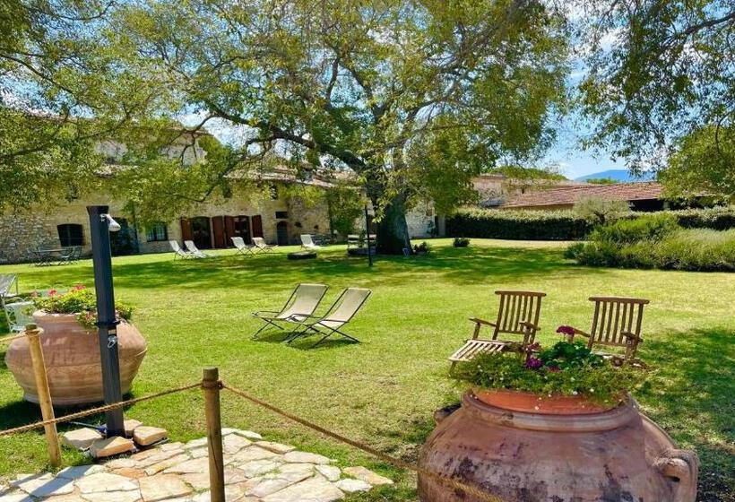 Otel Exclusive Pool Open All Year Spoleto Biofarm Slps 8 Village Shops, Bar1 Km 7