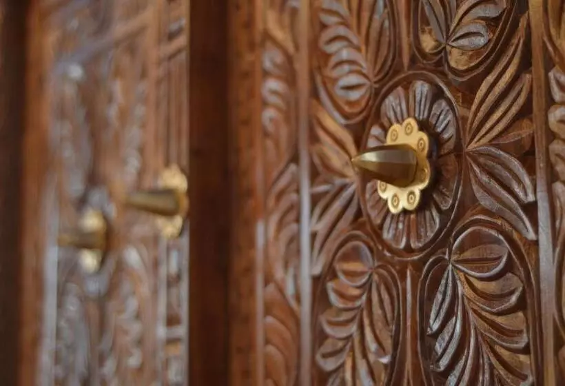 Hotelli Karibu Beach Resort